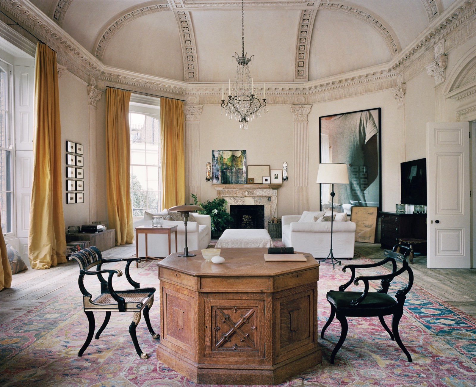 Chateau + Salon